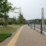 業者にお墓へと通じる道と農道にコンクリート舗装して頂いた話